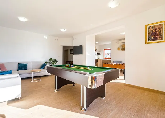 Amazing In Svfilip I Jakov * سفيتي فيليب ياكوف