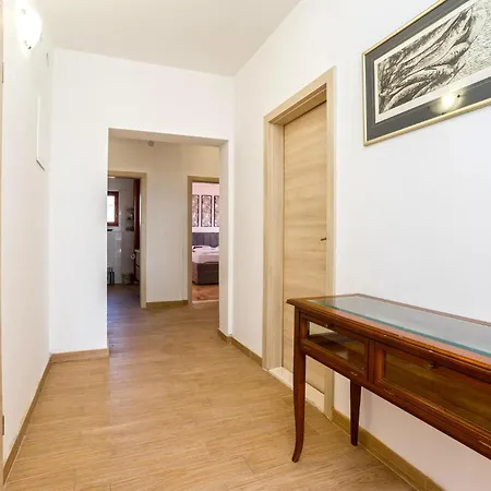 Beautiful In Sv,filip I Jakov With Sauna Holiday home