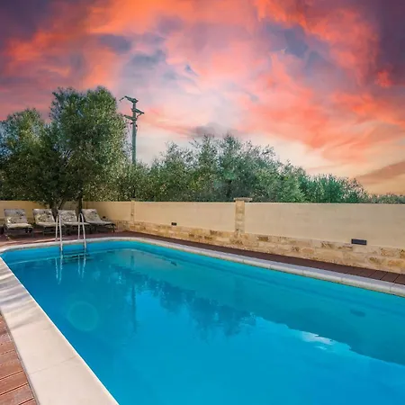 بيت للعطل Amazing In Svfilip I Jakov سفيتي فيليب ياكوف