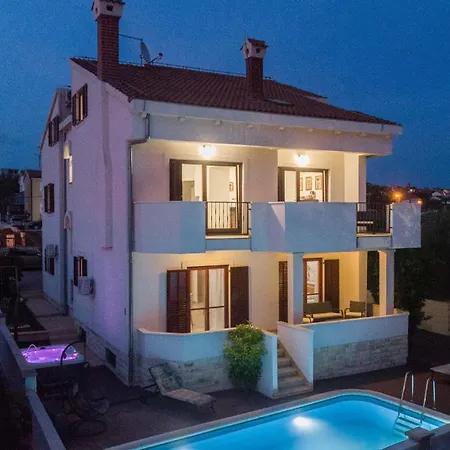 Gorgeous In Svfilip I Jakov With Sauna * Sveti Filip i Jakov