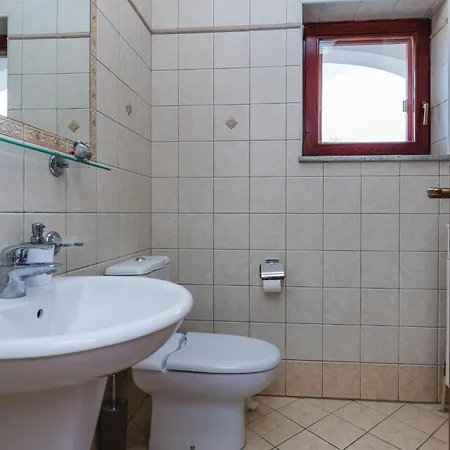 Holiday home Beautiful In Sv,filip I Jakov With Sauna