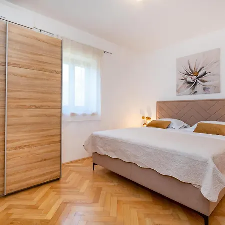 بيت للعطل Amazing In Svfilip I Jakov سفيتي فيليب ياكوف