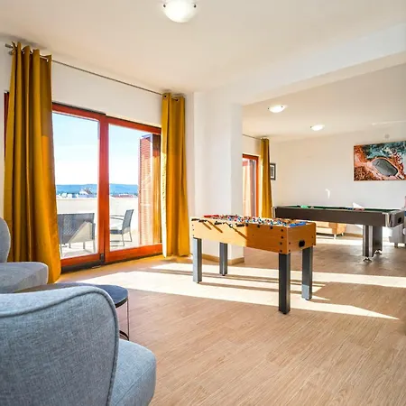 Holiday home Beautiful In Sv,filip I Jakov With Sauna