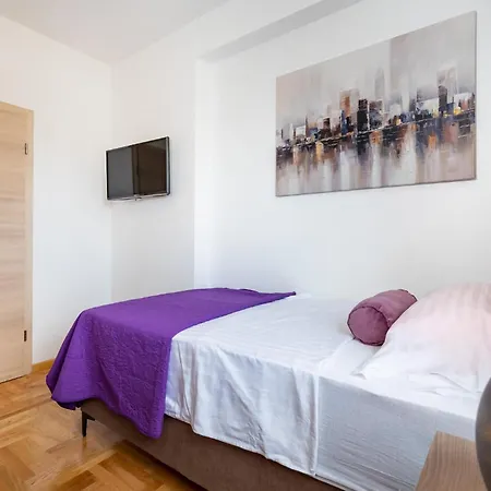 Holiday home Beautiful In Sv,filip I Jakov With Sauna *