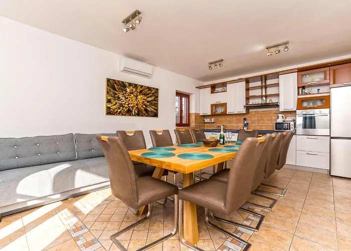 Amazing In Svfilip I Jakov * Sveti Filip i Jakov