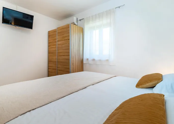 Amazing In Svfilip I Jakov Nyaraló Sveti Filip i Jakov